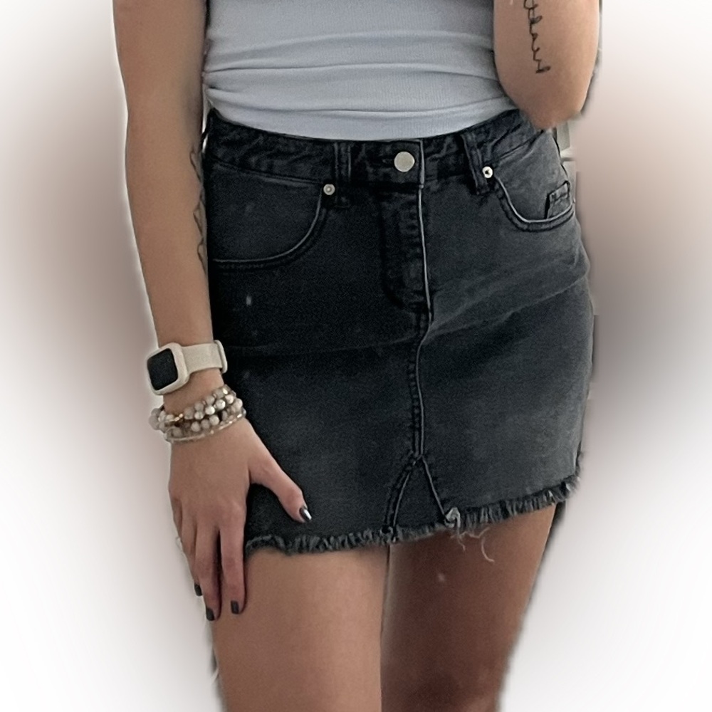 Wild Fable black jean skirt, size small